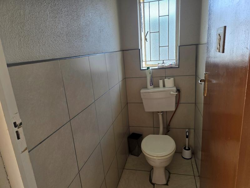 To Let 3 Bedroom Property for Rent in Chrismar Western Cape